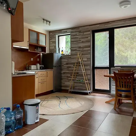 St Georgi アパート